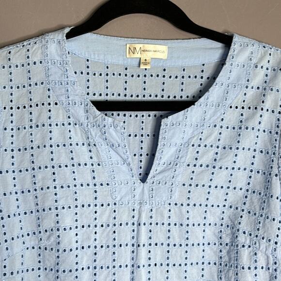 Neiman Marcus Light Blue Eyelet Tunic Top With Bell Sleeves Size 6 - Picture 3 of 9